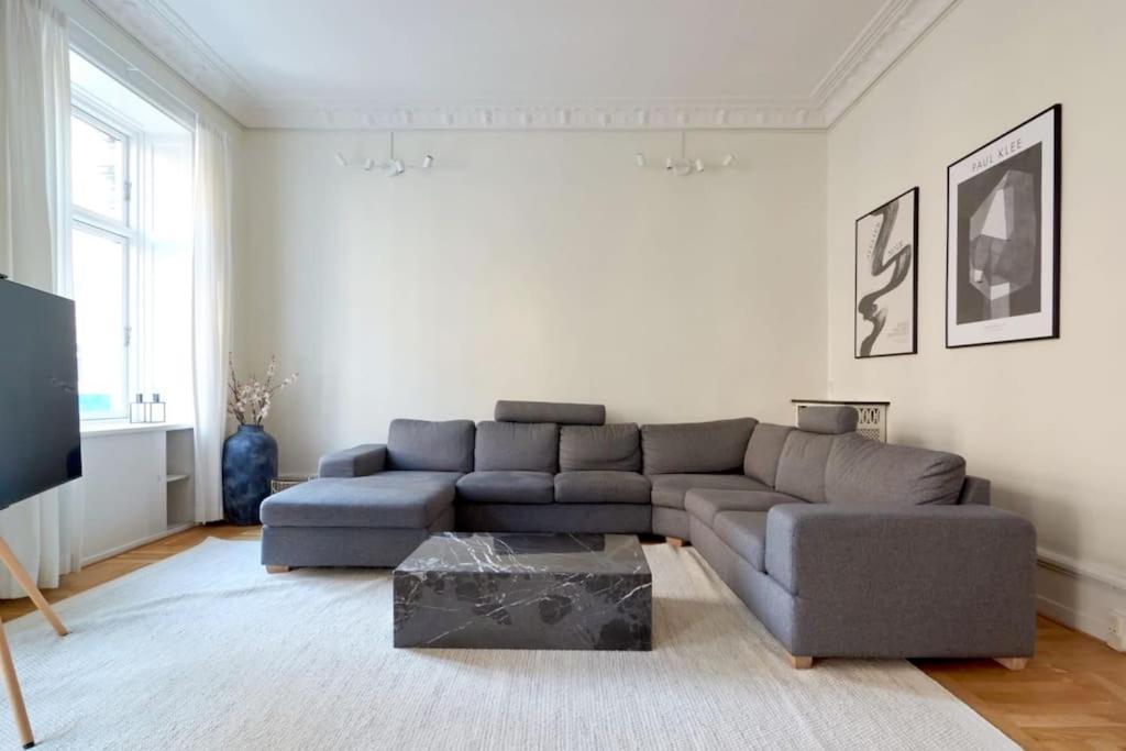 Moderen And Sleek 3Br With Bath By The Lakes And Metro Koppenhága Kültér fotó