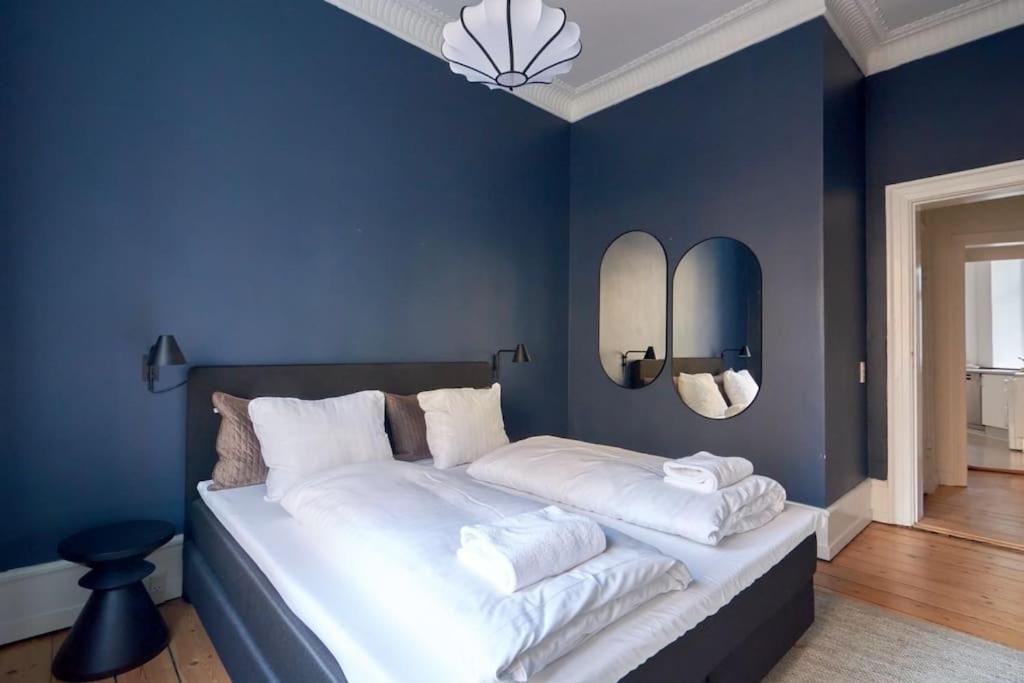 Moderen And Sleek 3Br With Bath By The Lakes And Metro Koppenhága Kültér fotó